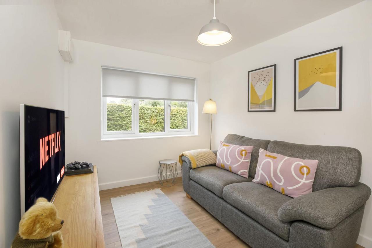 The Willows With Free Parking For 2 Cars York Exteriér fotografie